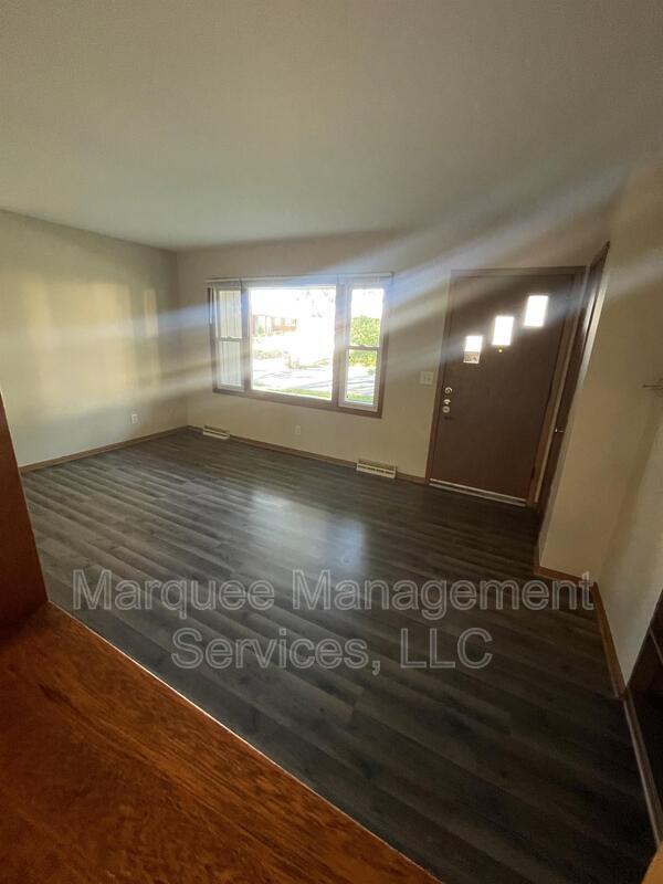 Foto del edificio - 4901 Camden Rd