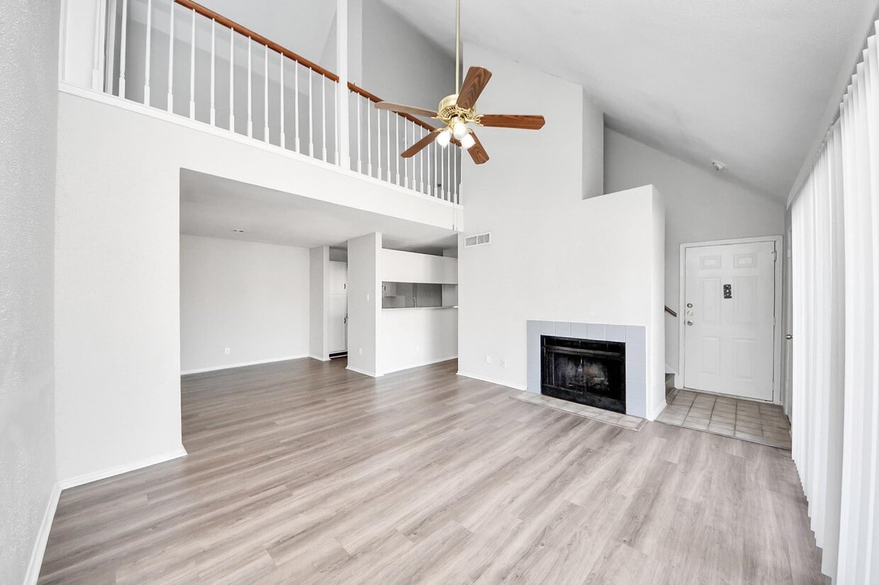 Building Photo - 14550 Fonmeadow Dr