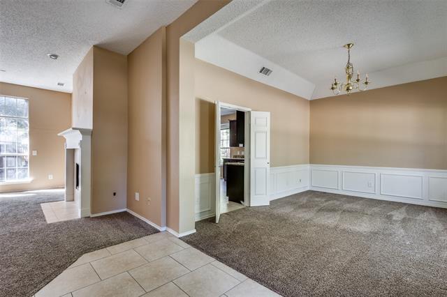 Building Photo - 10105 Preston Vineyard Dr