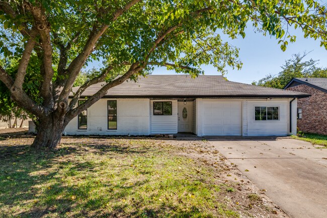 Foto del edificio - 1622 Hillwood Dr