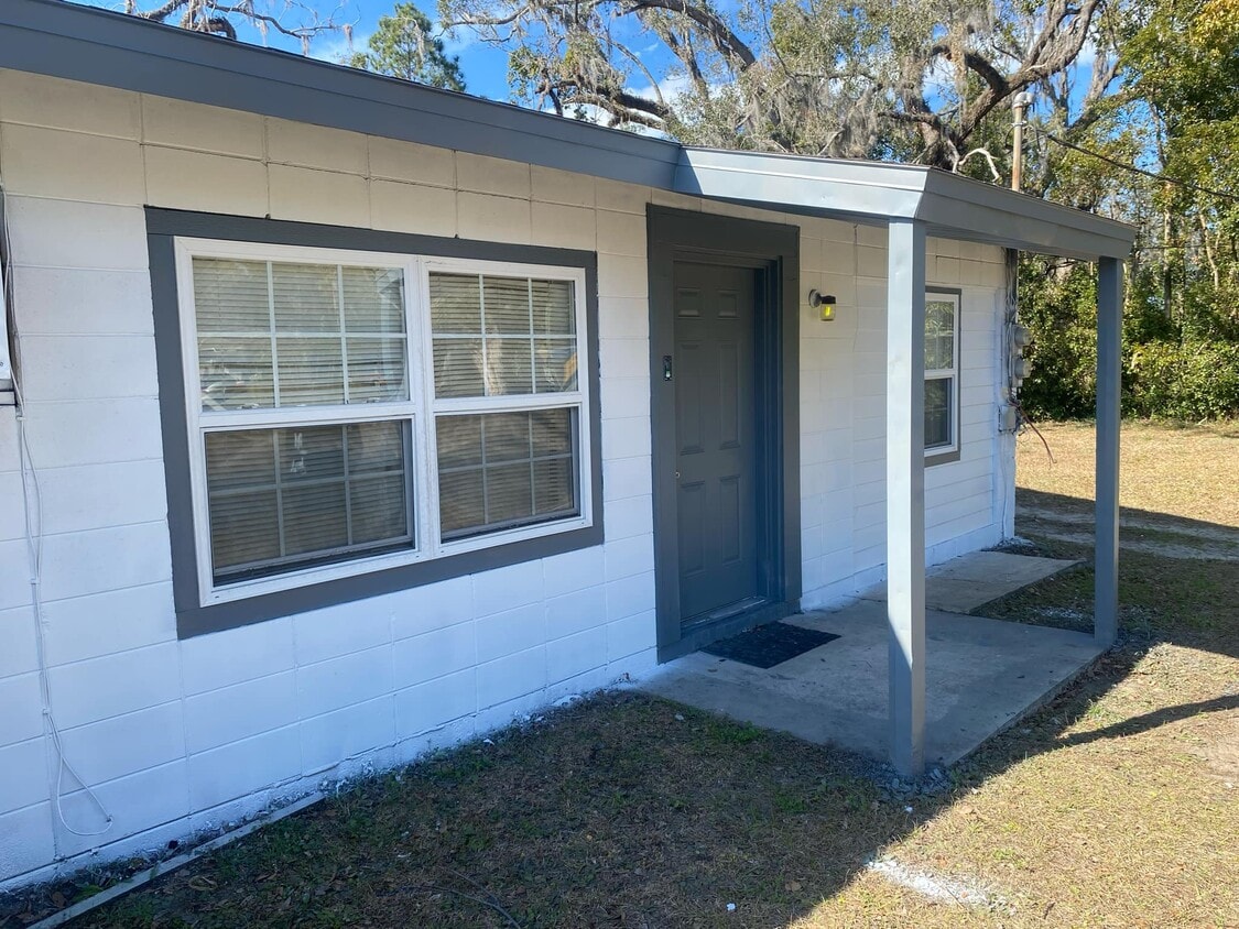 Primary Photo - 1315 S Center St