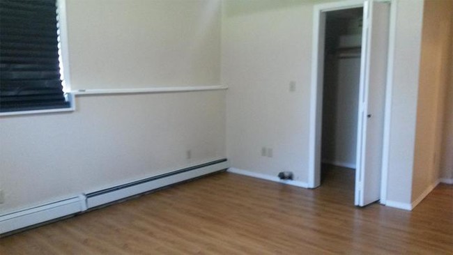 Building Photo - 827 22nd Ave