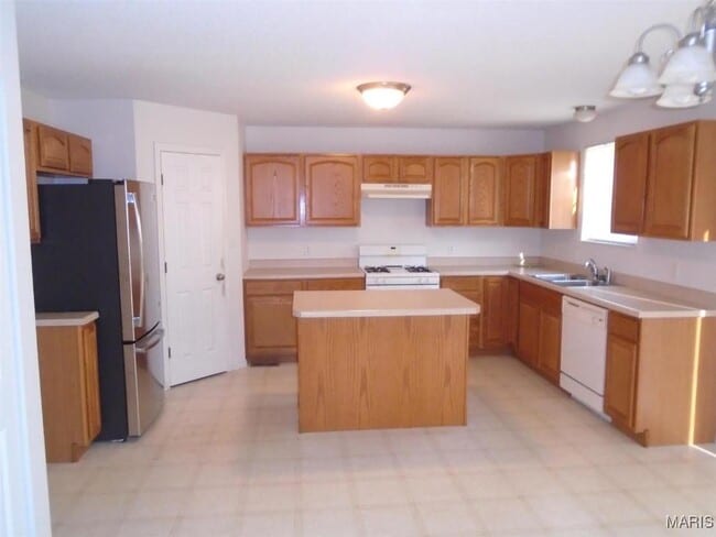 Building Photo - 940 Silverlink Dr