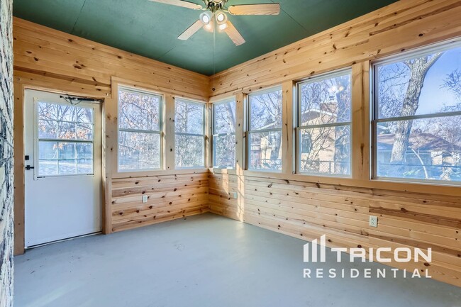 Building Photo - 4845 Orleans Ln N