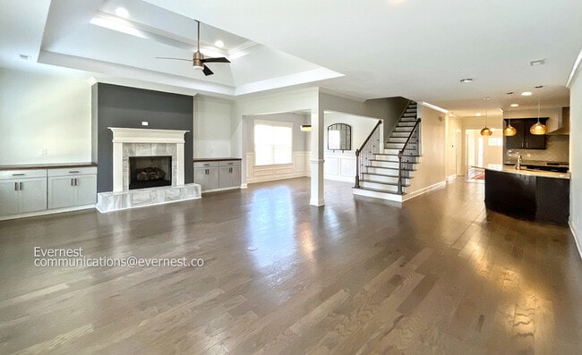 Building Photo - 5665 Bungalow Cir