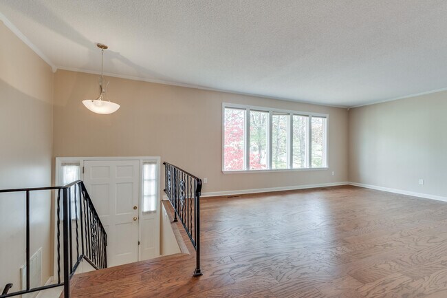 Building Photo - 9020 Kesler Ln