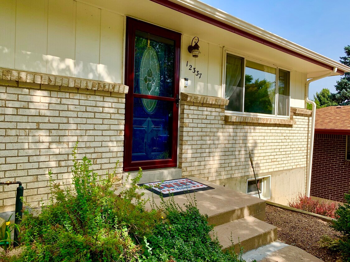 12337 W 6th pl, Lakewood, CO 80401 House Rental in Lakewood, CO