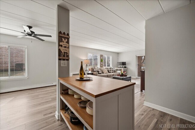 Foto del edificio - 1052 N Mill St