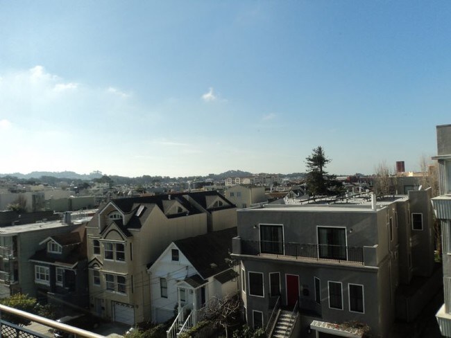 Foto del edificio - 600 Laurel St