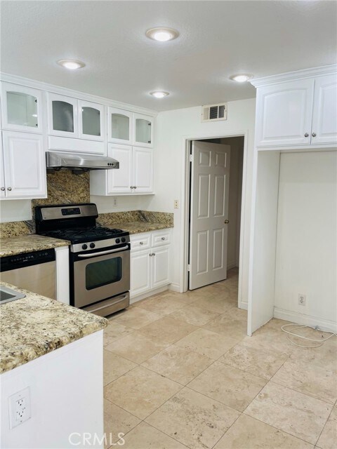 Building Photo - 2497 Pointe Coupee