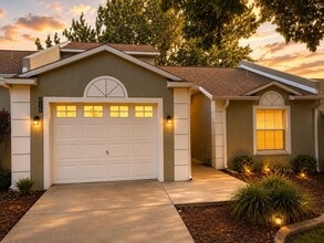 Building Photo - 615 Villa Ct