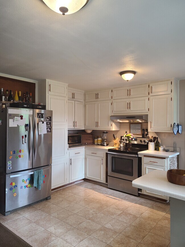 Foto del edificio - 1823 Liberty Ln