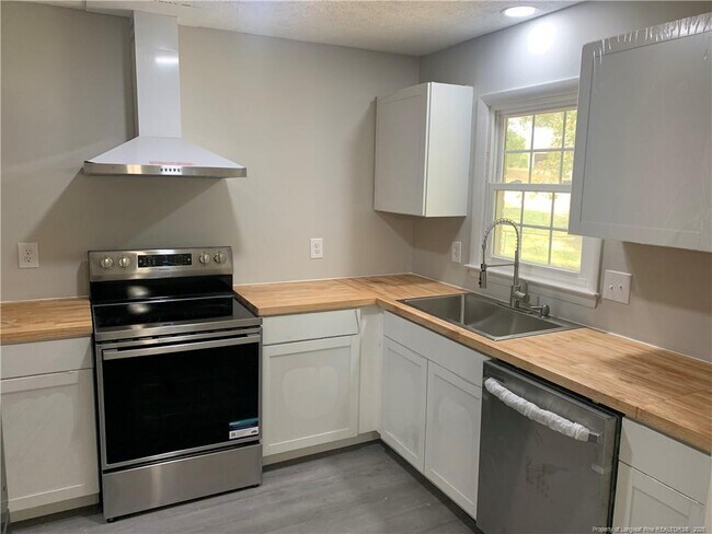 Foto del edificio - 412 Nottingham Dr