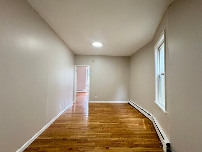 203 Armstrong Ave 2L - 205 Armstrong Ave