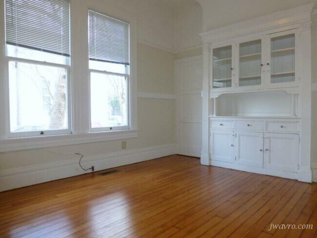 Building Photo - 3050 22nd St