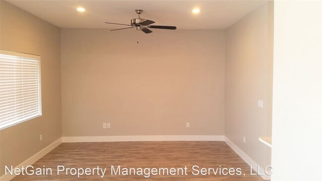Building Photo - 3 br, 2.5 bath House - 175 E Fiddlers Cany...