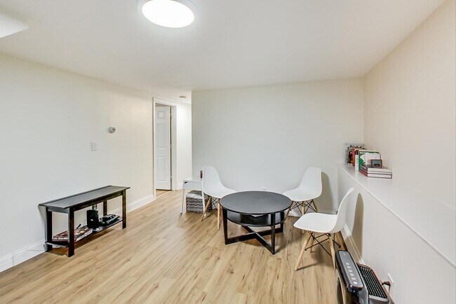 Foto del edificio - 30 Hillside Ave
