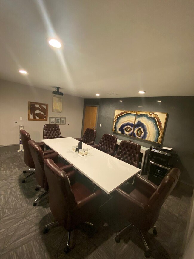 Sala de conferencias - 1135 Washington St
