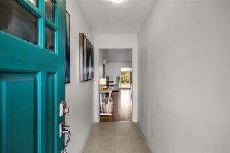 Building Photo - 2512 Azalea Ct