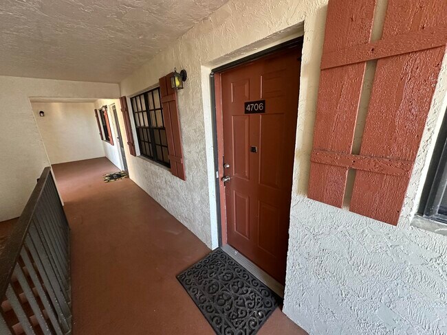 Foto del edificio - 4706 Oak Terrace Dr