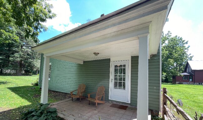 Building Photo - 340 Glen Mills Rd