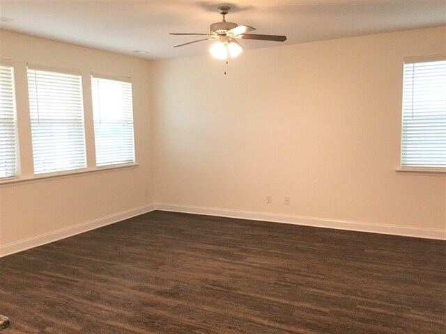 Building Photo - 105 Samara Lane