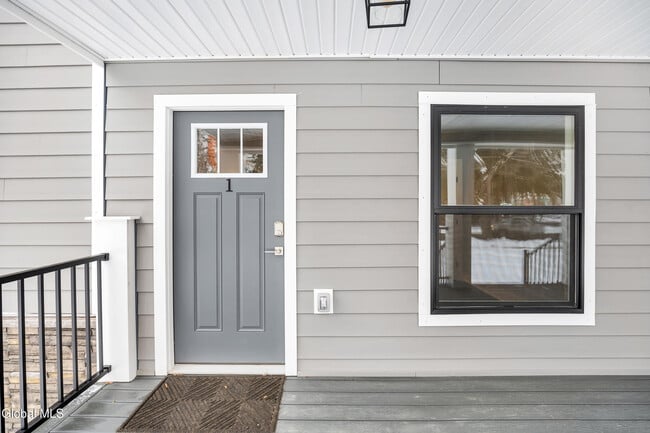 Building Photo - 103 E High St