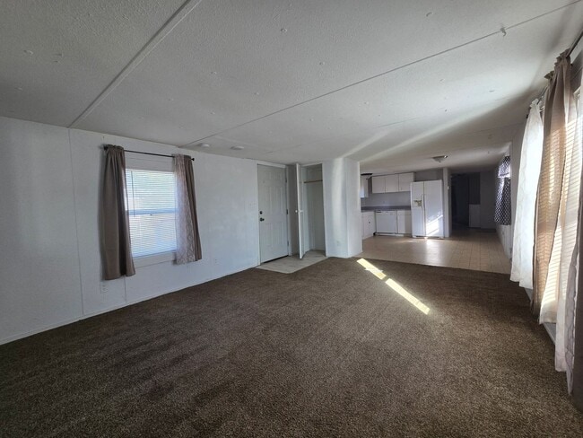 Building Photo - 2 Bed, 2 Bath 1 Office Space Trailer House
