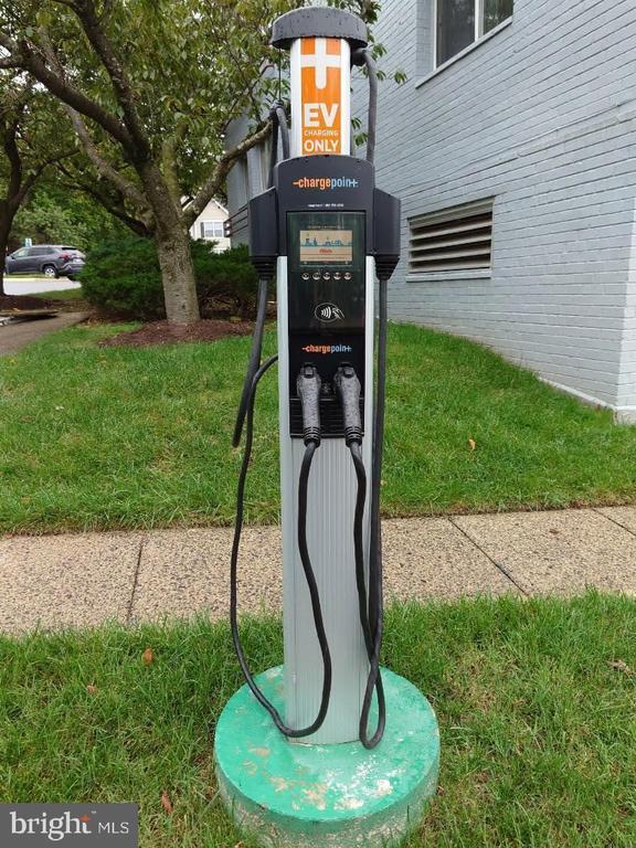 Building Photo - 3601 5th St S