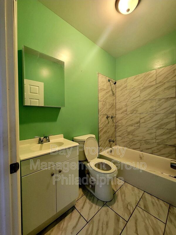Foto del edificio - 634 S 56th St