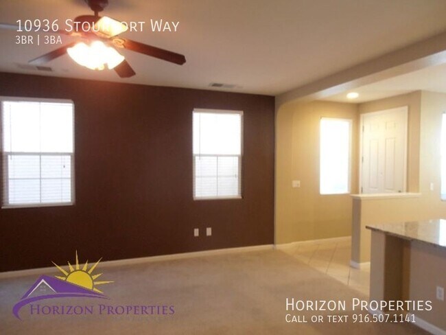 Building Photo - Modern Two-story 3 Bed 2.5 Bath 1,374 sqft...