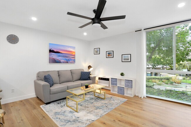 Foto del edificio - 3050 Rue D’Orleans