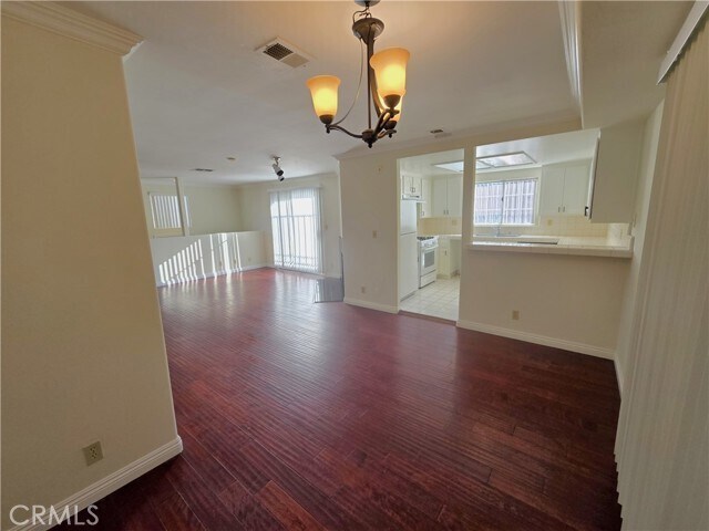 Foto del edificio - 4566 W 172nd St