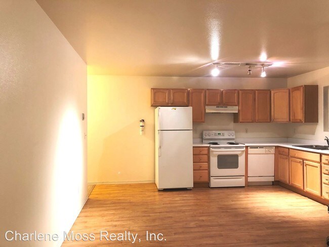 Building Photo - 3005 S Donovan Ct