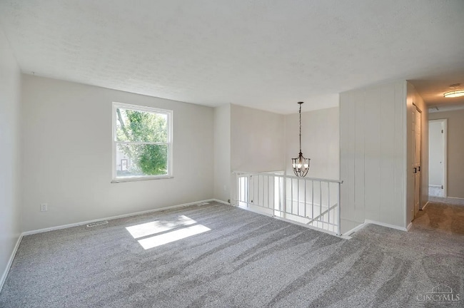 Foto del edificio - 1705 Chapman Dr