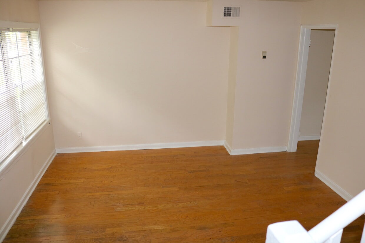 1620 Valley Ave, Homewood, AL 35209 Townhome Rentals in Homewood AL