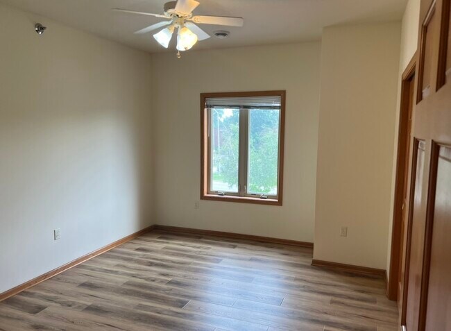 Building Photo - 1400 Gabriel Dr