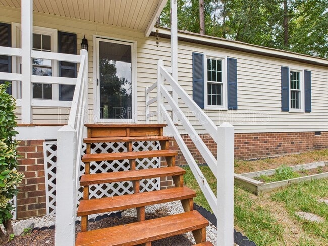 Building Photo - 11220 Sunfield Dr