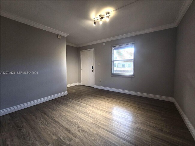 Foto del edificio - 914 SW 8th Ave