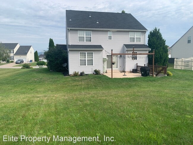 Building Photo - 4 br, 3.5 bath House - 945 Ironwood Way
