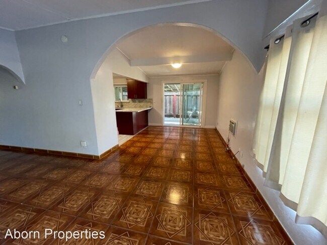 Building Photo - 4 br, 3 bath House - 1511 Primm Ave