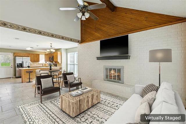 Foto del edificio - 904 Rusk Dr