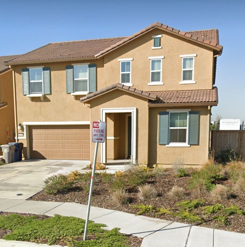 Foto principal - Elk Grove Neighborhood Shasta Ridge in Lag...