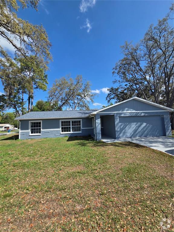 Building Photo - 9001 Spring Hill Dr
