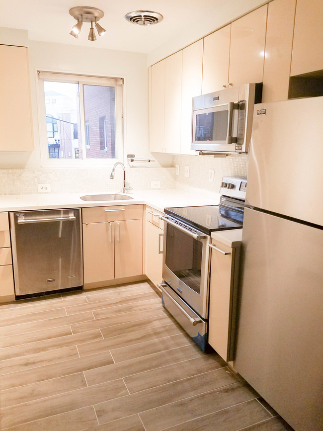 2133 19th St N Unit 2 Arlington Va 22201 Condo For Rent In