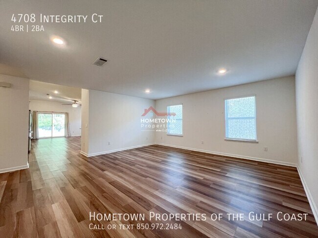Building Photo - Charming 4 bedroom home!