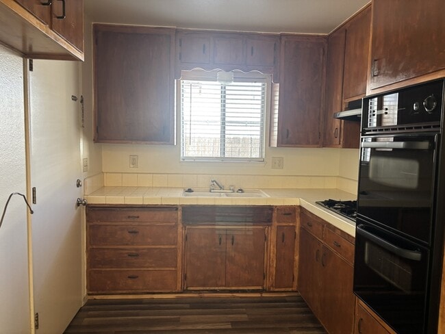 Foto del edificio - 1613 San Carlos Ln