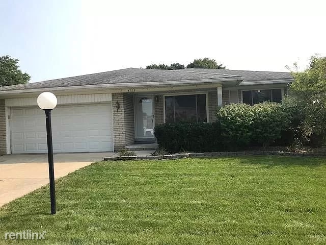 Building Photo - 3 br, 3 bath House - 4729 Forest Ln