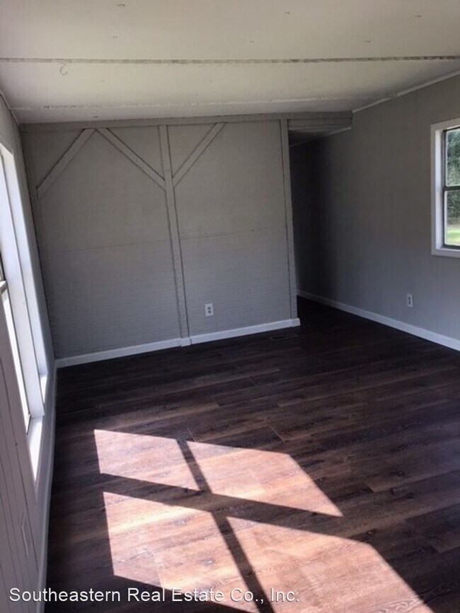 Building Photo - 2 br, 1 bath House - 104 Lori Lane