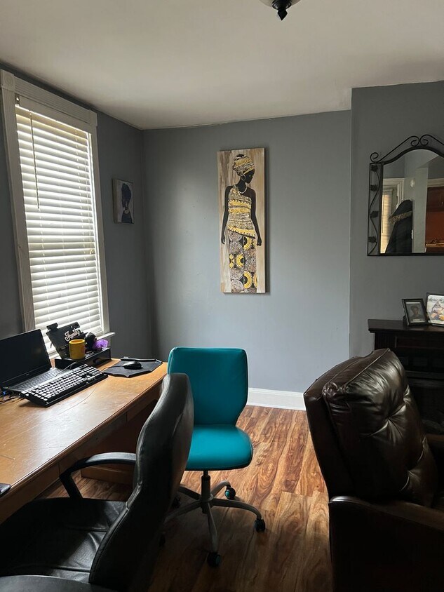 Building Photo - Columbia 3bed 1 bath home
